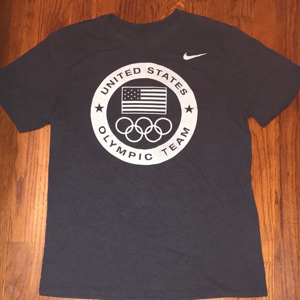 Men’s Nike Graphic Tee